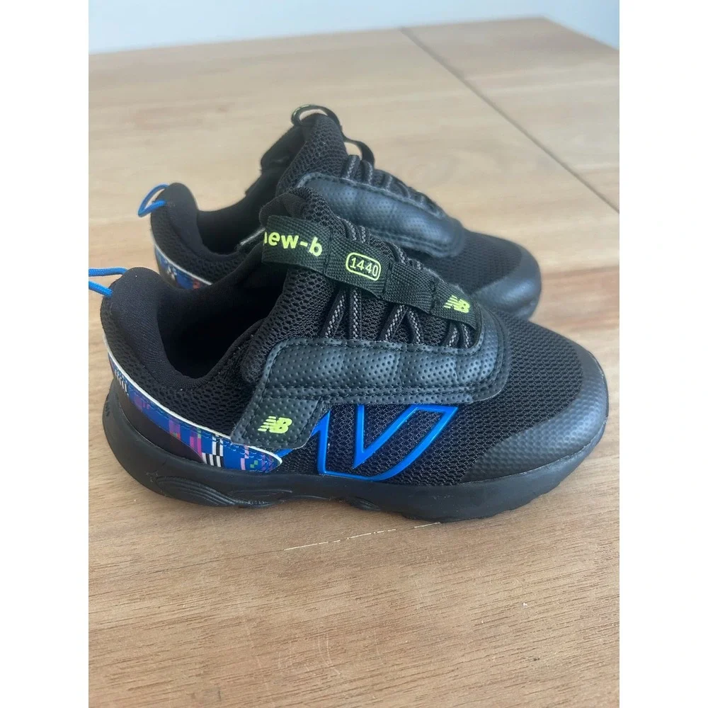 New Balance Fresh Foam 1440 New-B Kids Sneakers Black Blue Size 7 US